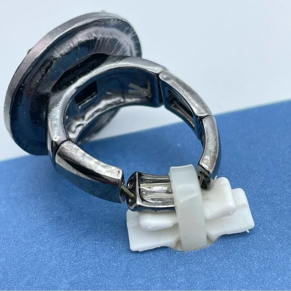 NEW Simply Vera Vera Wang Blue Crystal Halo Silver Tone Stretch Ring